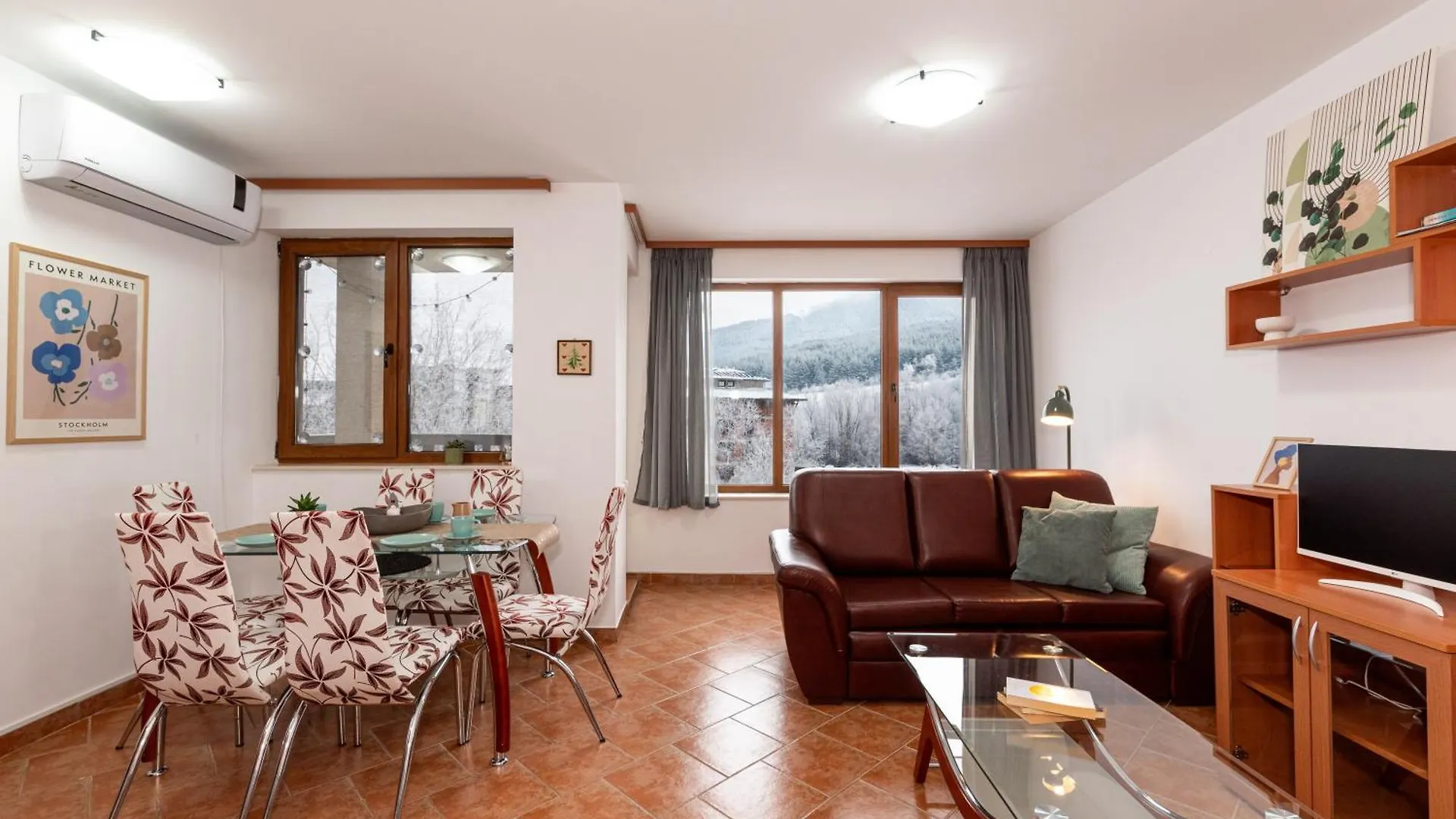 Cozy Mountain View Apartment With Balcony & Ski Access Nearby - Serendipity Bansko