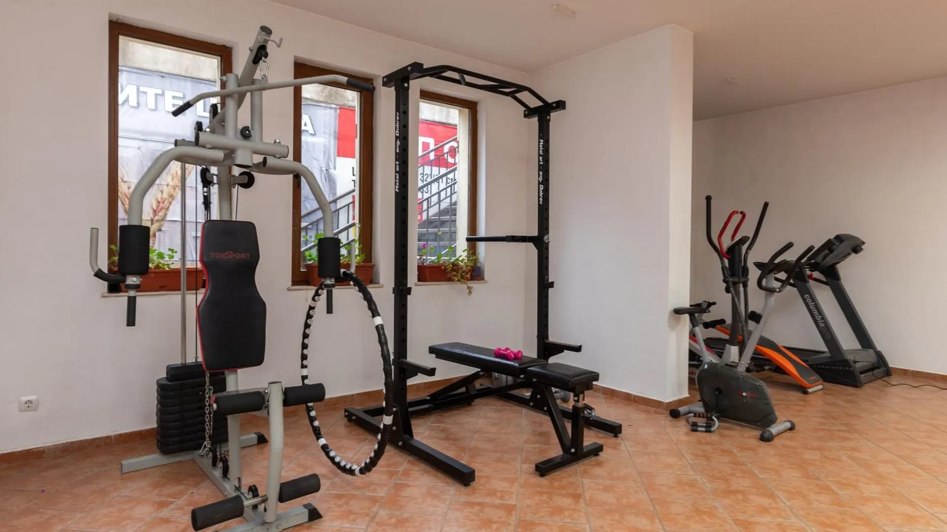 Cozy Mountain View Apartment With Balcony & Ski Access Nearby - Serendipity Bansko 0*,